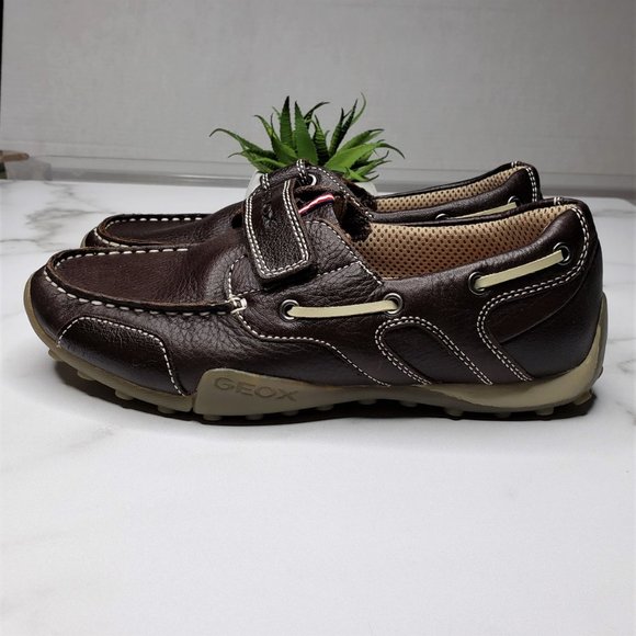 NWOB ITALIAN GEOX RESPIRA Leather Sneaker, Size 5 - Picture 2 of 7